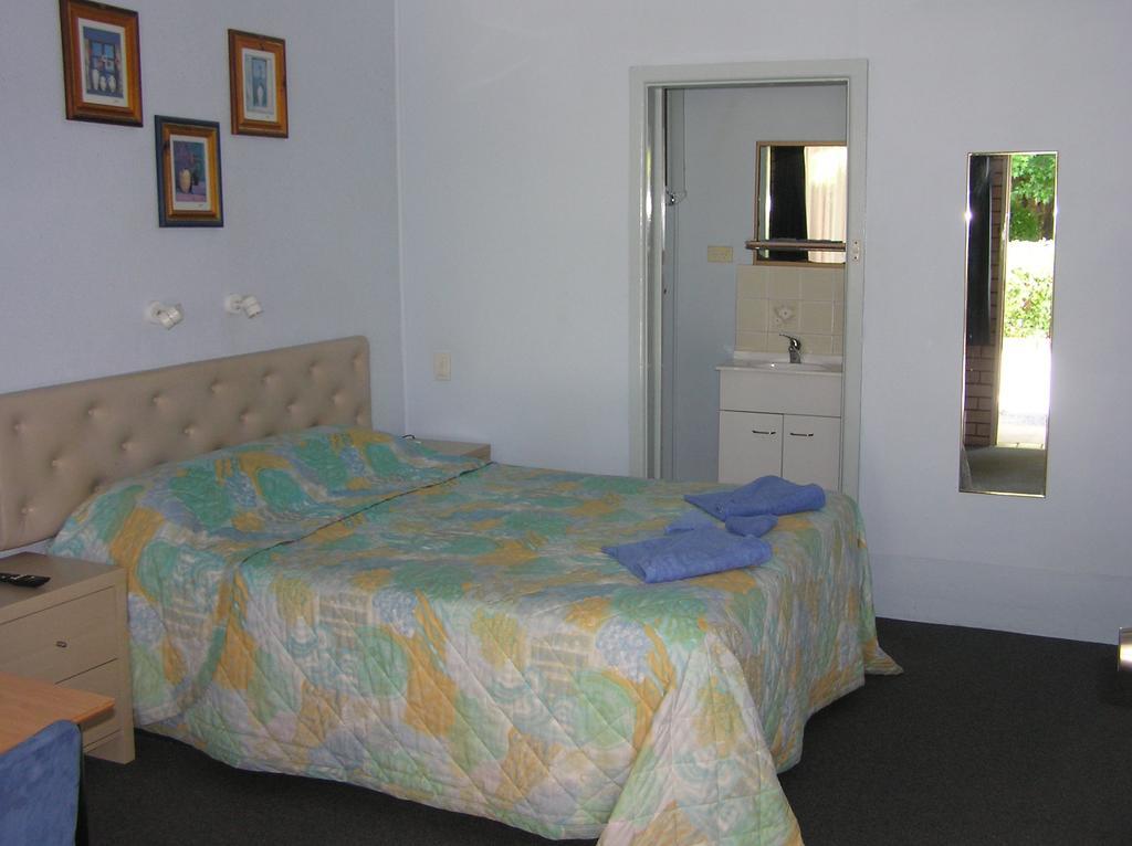 Sapphire Motel Korora Bagian luar foto