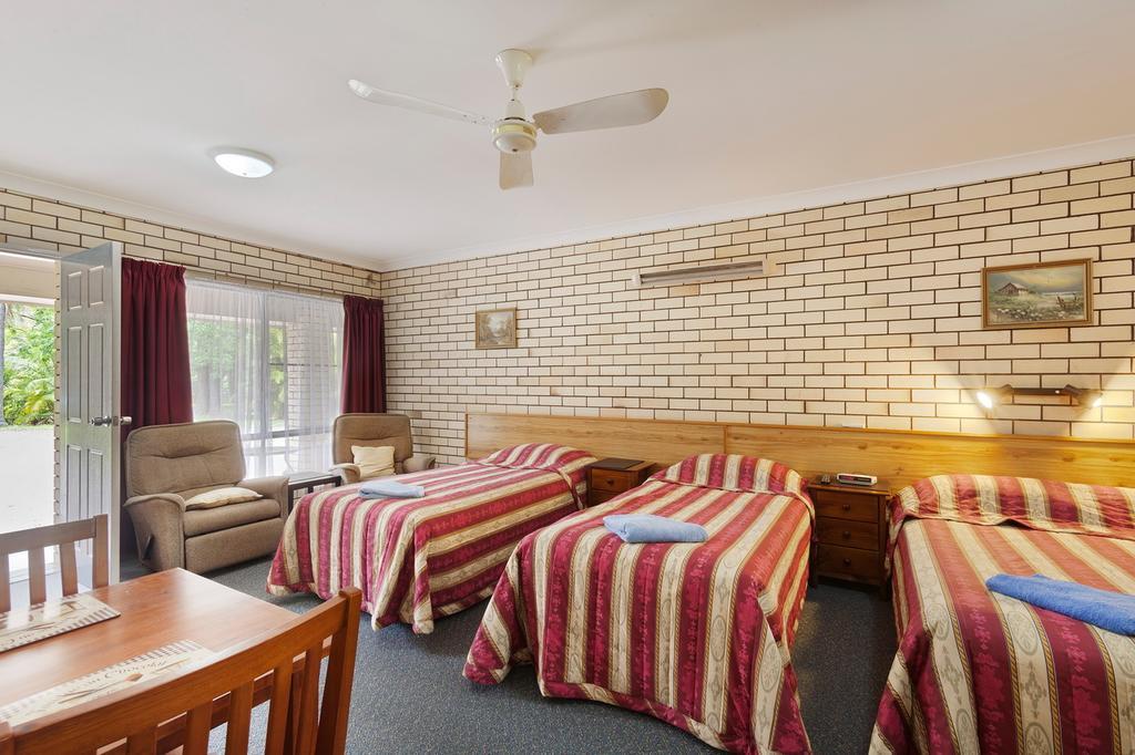 Sapphire Motel Korora Bagian luar foto