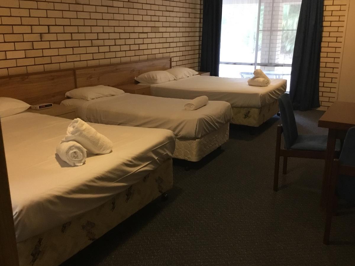 Sapphire Motel Korora Bagian luar foto